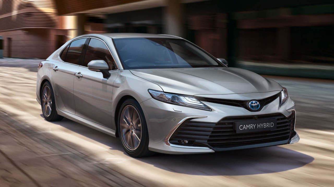 THE UPDATED TOYOTA CAMRY HYBRID PLATINUM ADDITION TO LAUNCH IN IRELAND IN Q1 2022