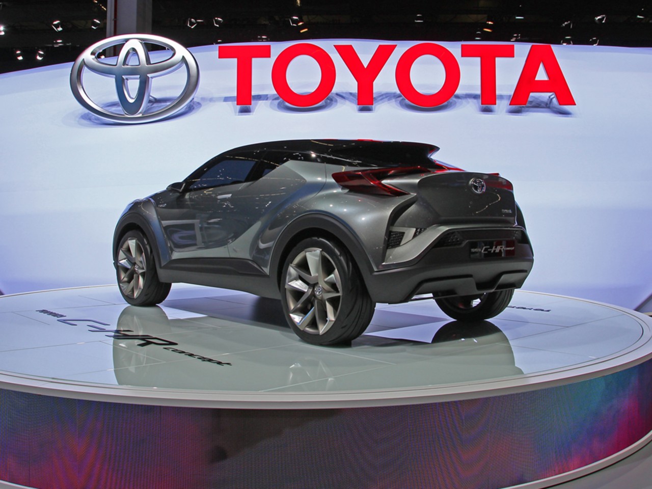 toyota chr