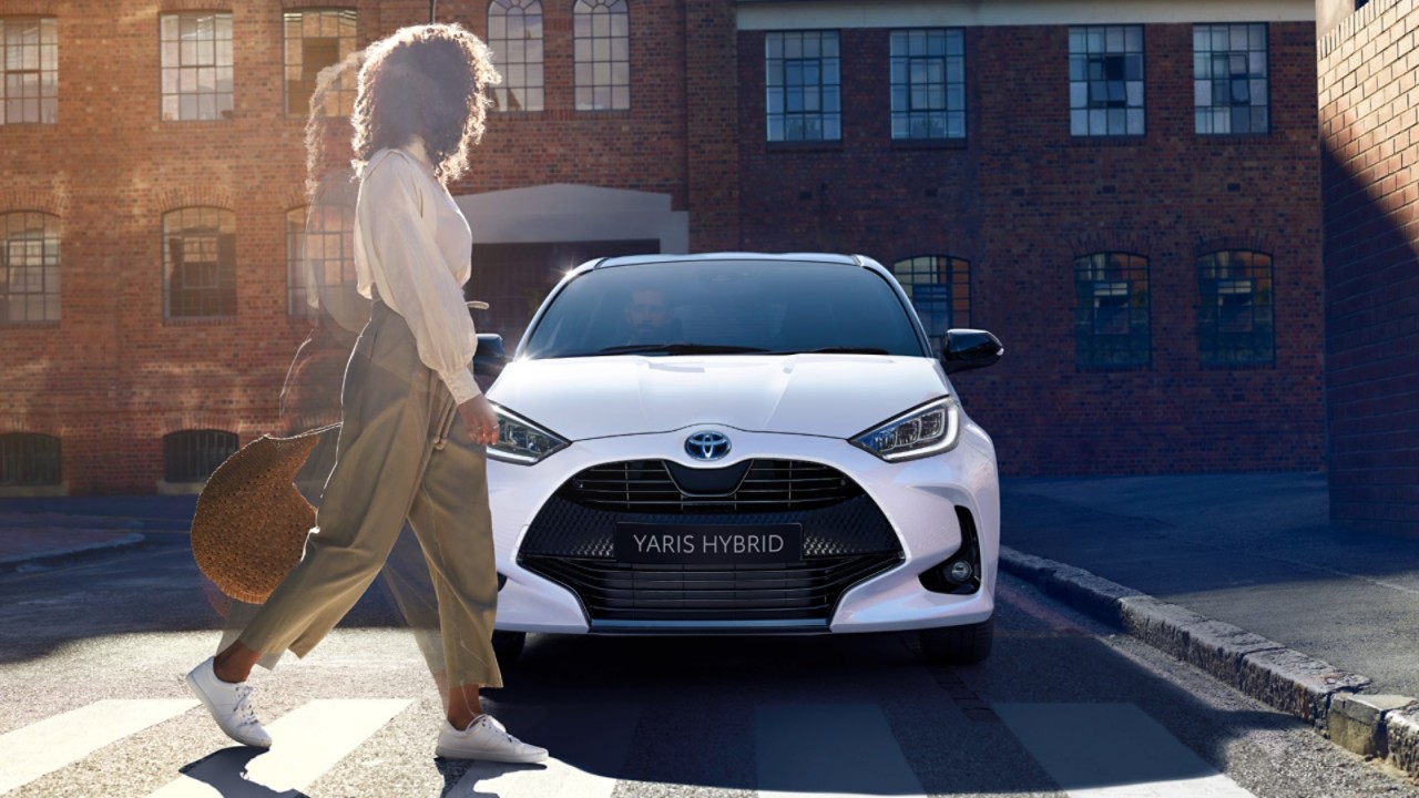 1920x1080-yaris-gallery-2-1
